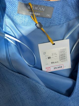 Conjunto de vestido y chaqueta de El Corte Inglés