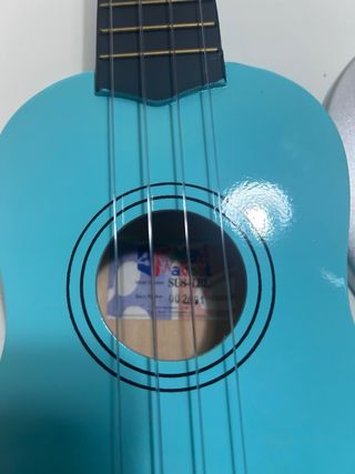 Ukelele Soprano Azul Mad About