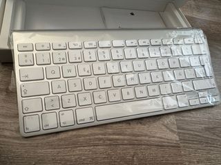 Wireless keyboard Apple Plata