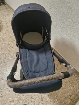 Carro Joolz Hub+ con capazo y accesorios