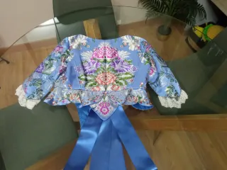 Traje de Fallera azul de Vives y Mari