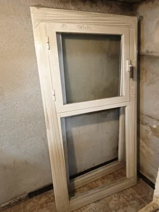 Ventana de aluminio 1745x84