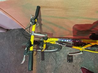 Bicicleta Amarilla Torch