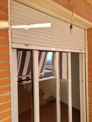 Balconera corredera de aluminio