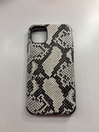 Pack de 3 fundas para iPhone 11.