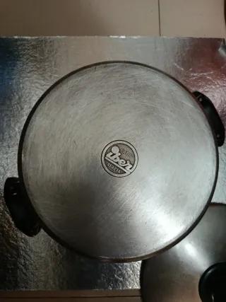 Olla Original de la marca Iber 24"
