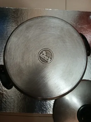 Olla Original de la marca Iber 24"