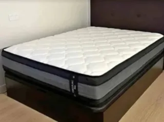 Colchón y canapé de tela