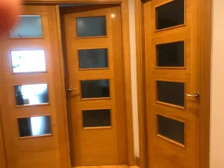 Puertas de madera con cristal