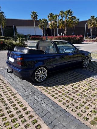 Volkswagen Golf Cabrio