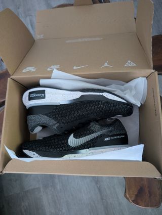 Nike Invincible Run 3 Negro/Gris