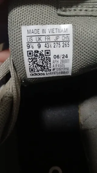 Zapatillas Adidas Grises y Blancas