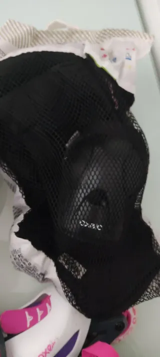 Pack Patines Oxelo Niña Talla 30-32 + Protecciones