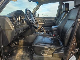 Mitsubishi Montero 2015