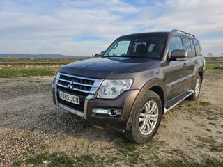 Mitsubishi Montero 2015