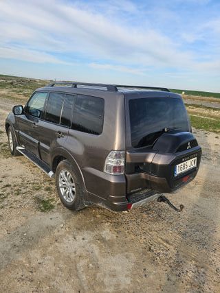 Mitsubishi Montero 2015