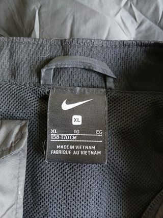 nike tracktop size XL 158-170 black
