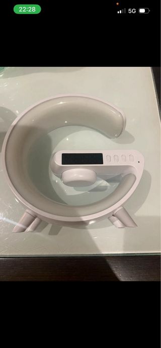 Cargador, altavoz y despertador