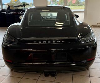 Porsche 718 Cayman 2021