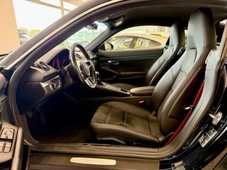 Porsche 718 Cayman 2021