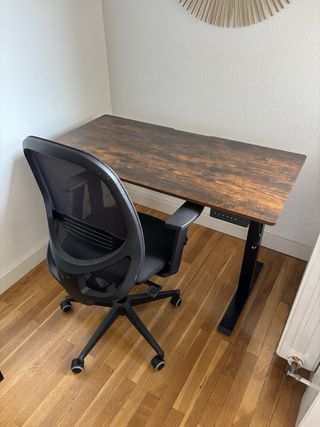 Escritorio elevable madera 120x60cm (cable roto)