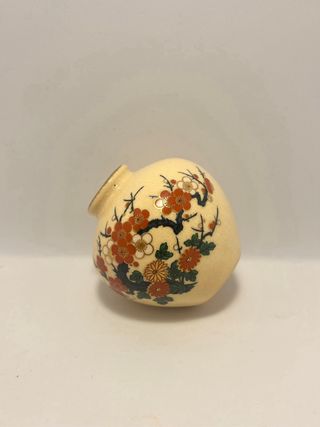 Pequeño jarrón Satsuma, Japón
