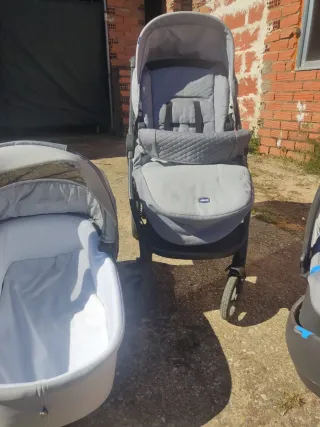 Trio Chicco Seggiolini + Culla + adattatore isofix per auto