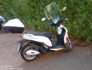 Moto Scooter 125cc Blanca Automática