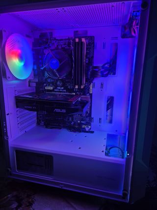 PC Gamer Blanco con RGB