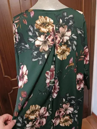 Maxi abito fantasia floreale verde