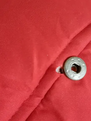 Piumino rosso con cappuccio Genuine Down