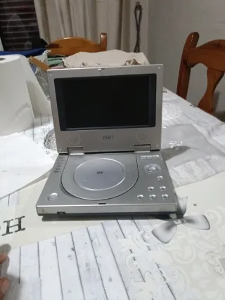 Ordenador portátil airis Plata