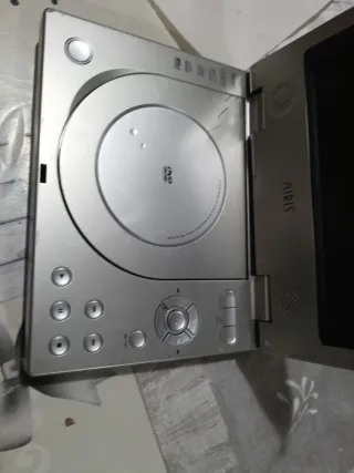 Ordenador portátil airis Plata