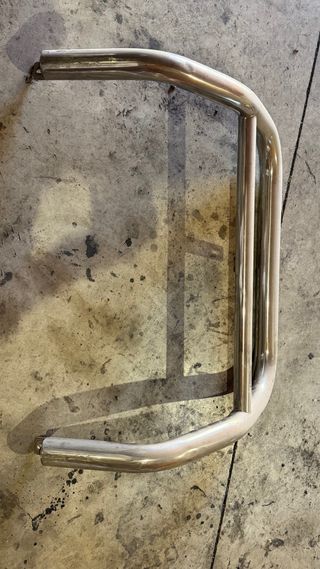 Defensa cromada Montero V60