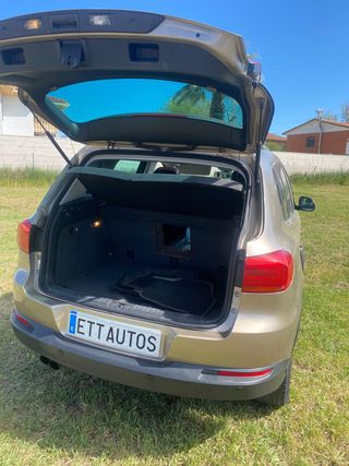 VOLKSWAGEN TIGUAN 2.0 TDI 140 CV DSG 4X4 MUY EQUIP