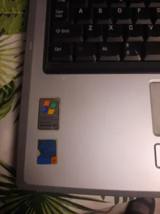 Portátil Toshiba azul y Negro para reparar