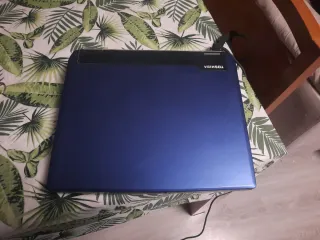 Portátil Toshiba azul y Negro para reparar
