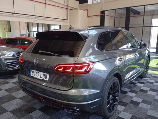 Volkswagen Touareg R-line con techo