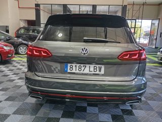 Volkswagen Touareg R-line con techo