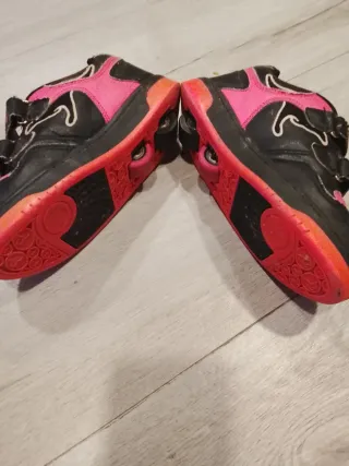 Zapatillas con ruedas niña talla 34