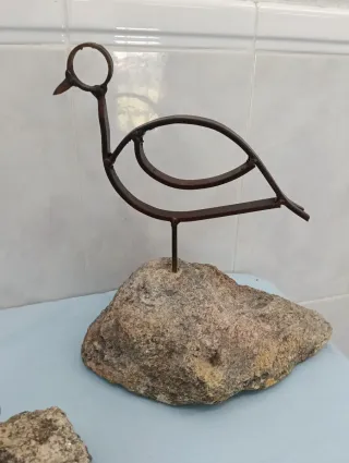 Figuras de arte metálicas