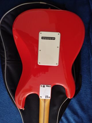 Guitarra Fender Stratocaster player 2 Coral Red