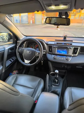 Toyota RAV4 2014