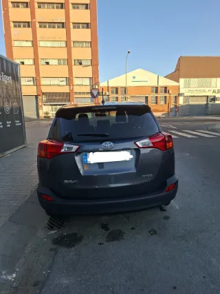 Toyota RAV4 2014