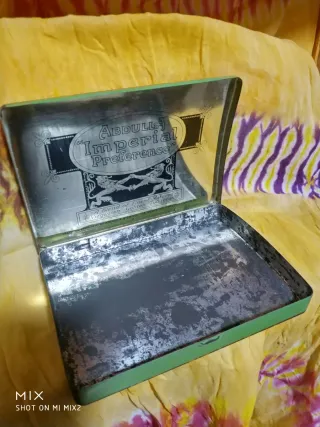 5 lattine vintage di tabacco