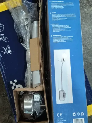 Lámpara de lectura moderna