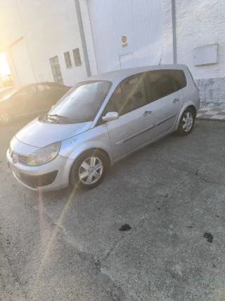 Renault Grand Scenic 2005