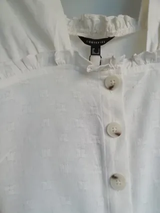 Top Cortefiel con bottoni