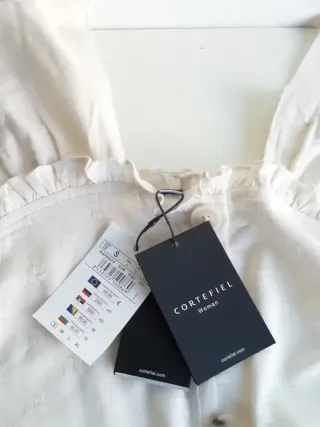 Top Cortefiel con bottoni