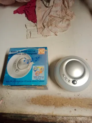 Radio ducha JOKA con luz LED colores